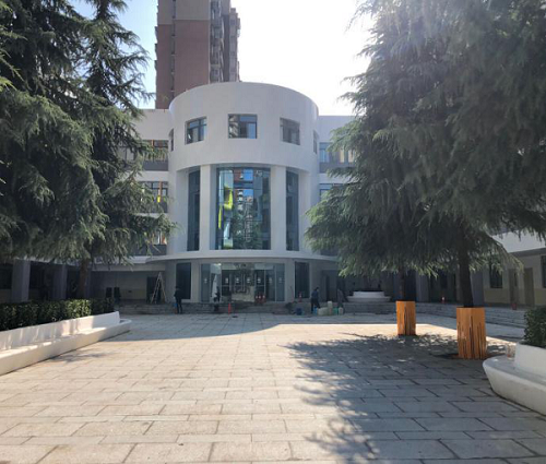 迎難而上勇擔當  如期履約顯實力——公司曲江第八小學提升改造工程順利竣工
